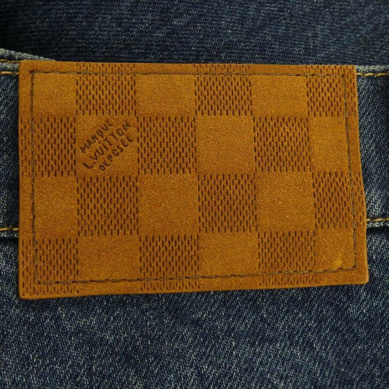 ルイヴィトン LOUIS VUITTON THE DARJEELING LIMITED ダージリン急行 HUD92WXY3 ジーンズ