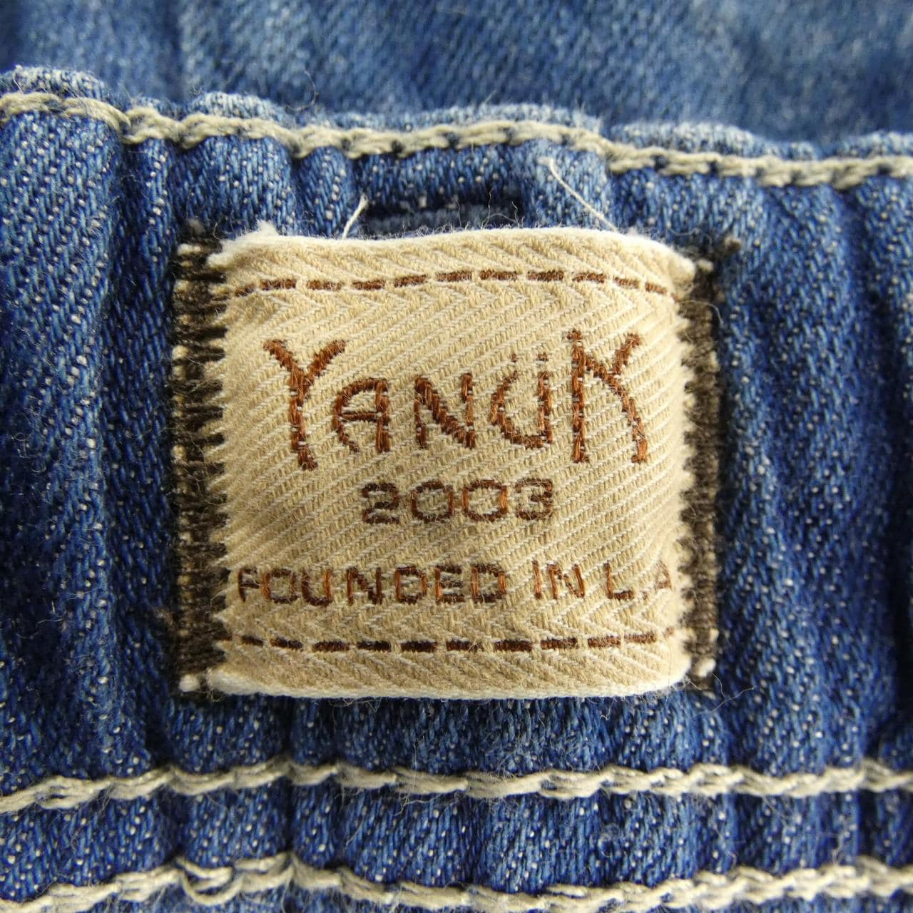 ヤヌーク YANUK ジーンズ