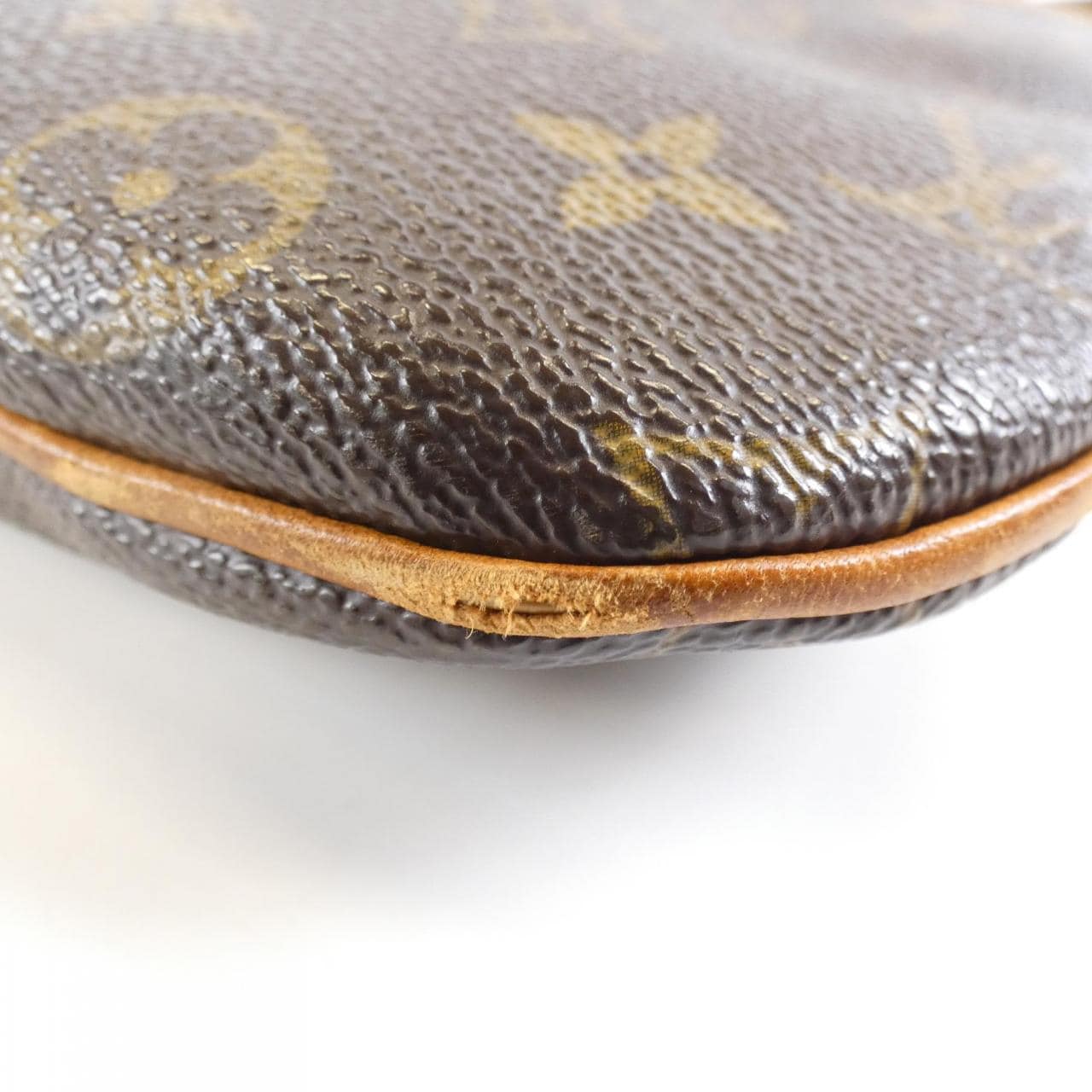 LOUIS VUITTON Monogram Pochette Bossfort M40044 單肩包