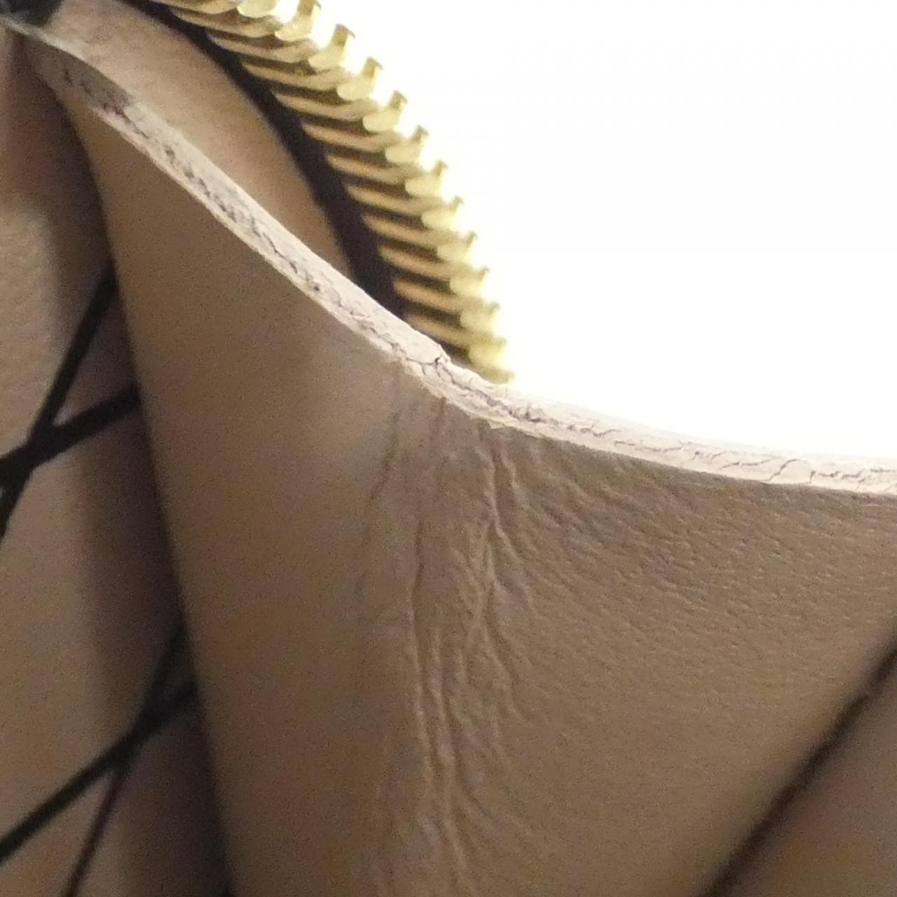 ルイヴィトン キャットグラム マイクロ ボワット シャポー M63886 コイン＆キーケース