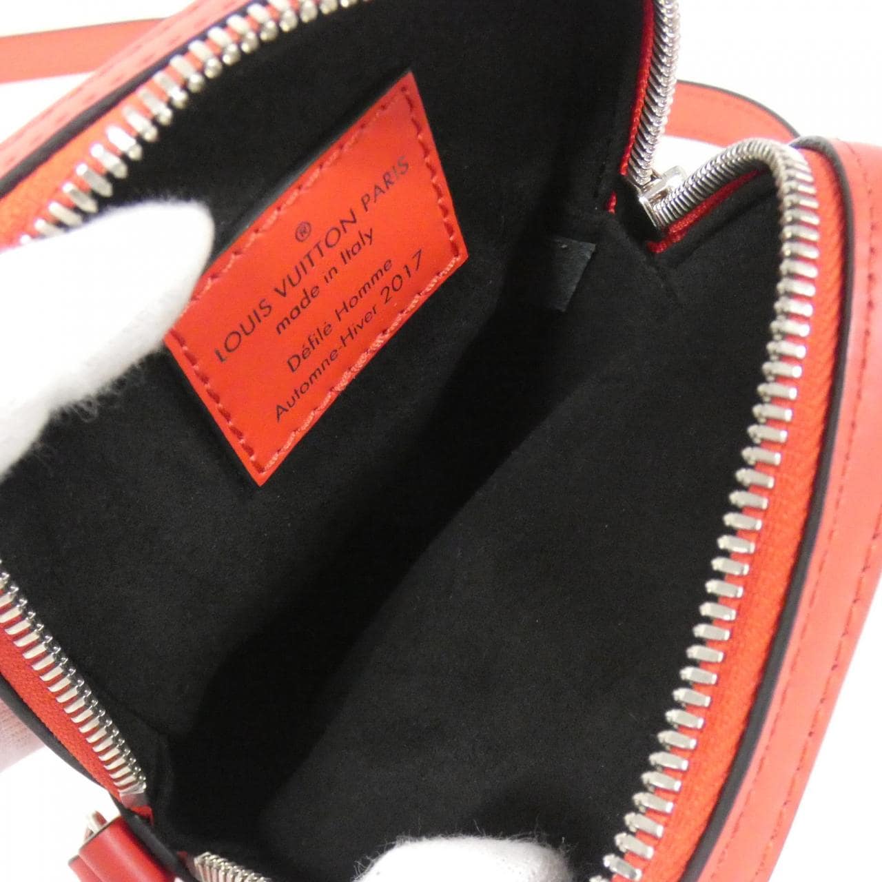 ルイヴィトン エピ(SUPREME) ダヌーブ PPM M53434 ショルダーバッグ