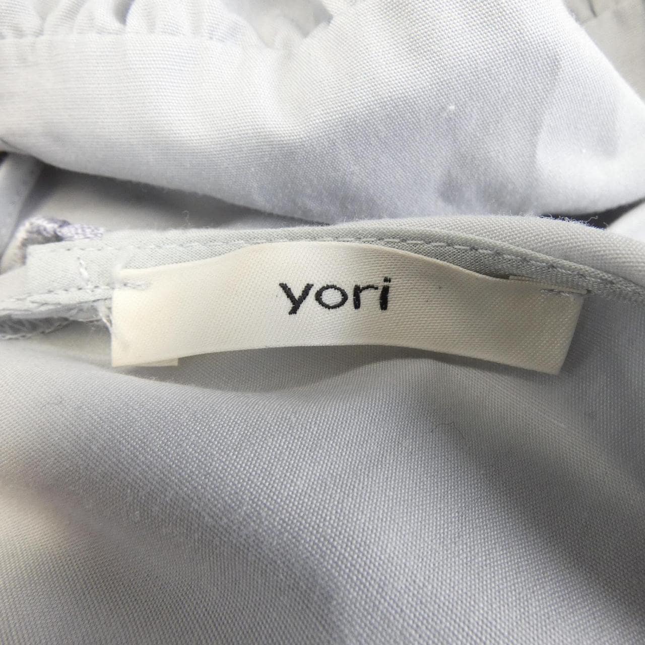 ヨリ yori トップス