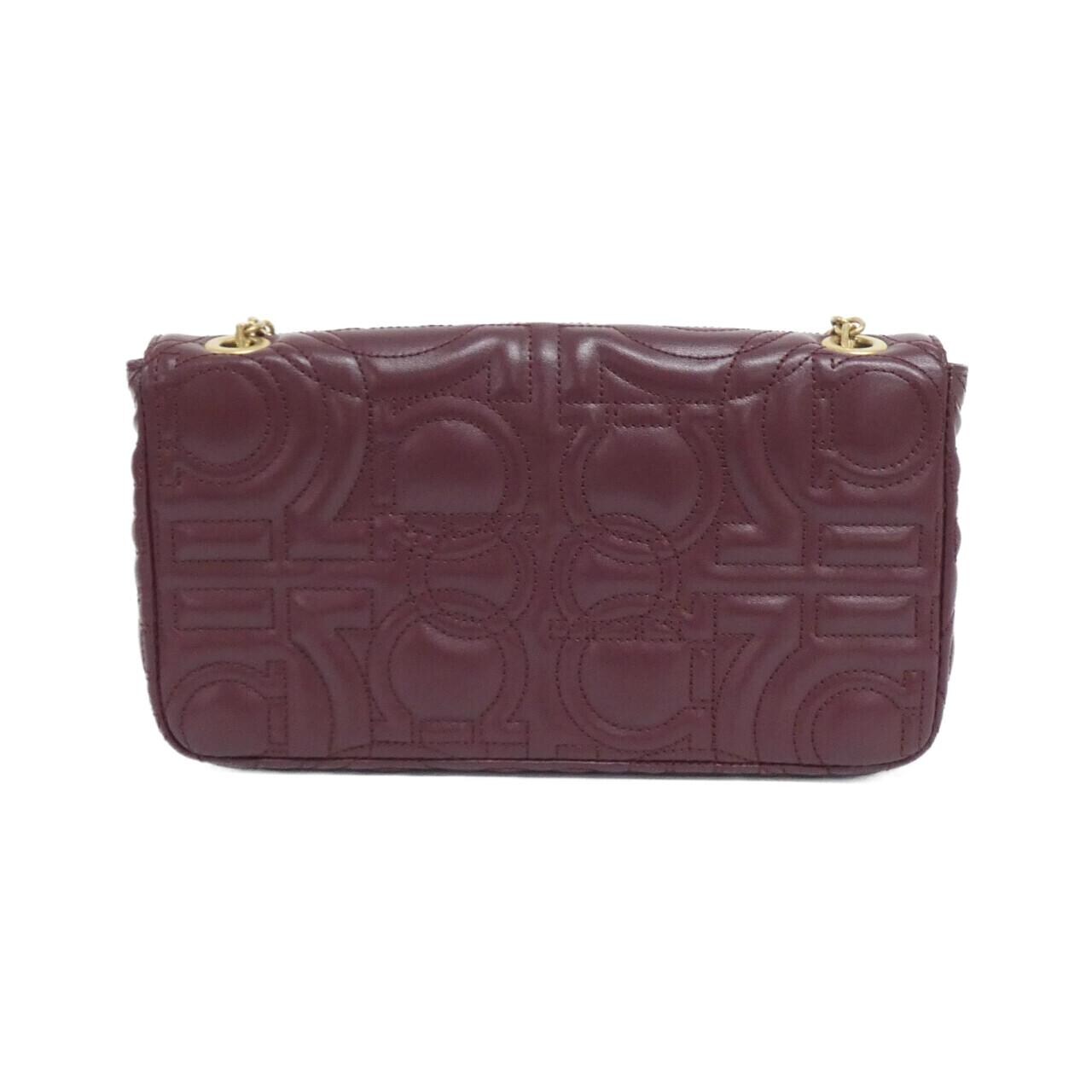 サルヴァトーレフェラガモ 22 D699 ショルダーバッグ