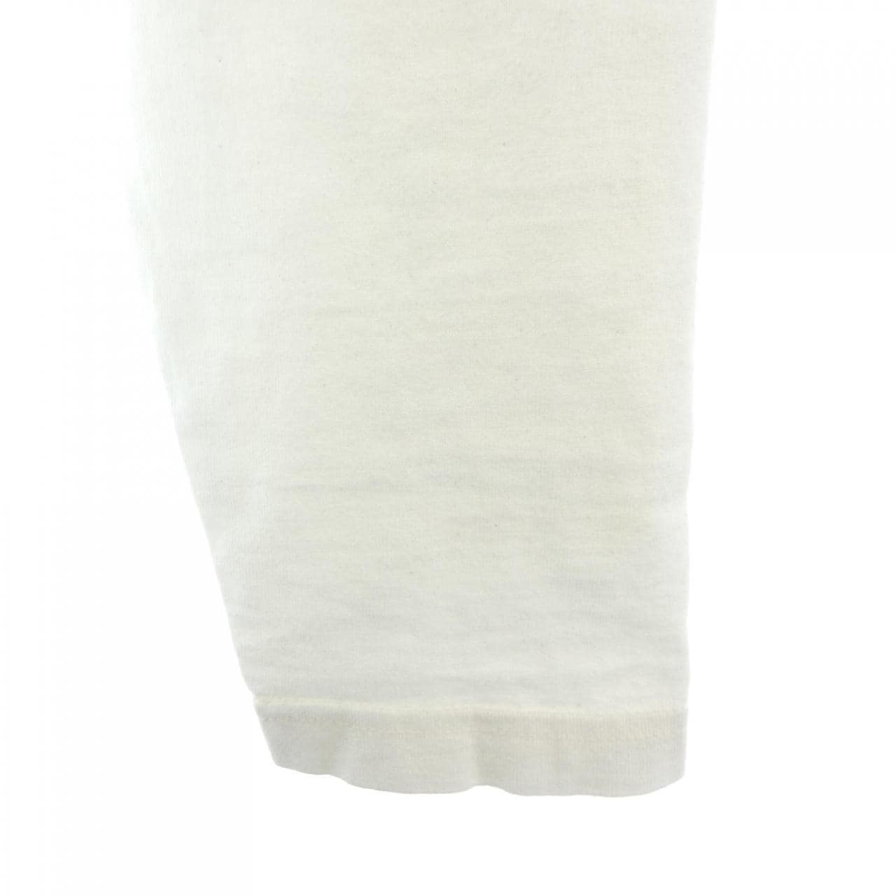 BARBARIAN トップス