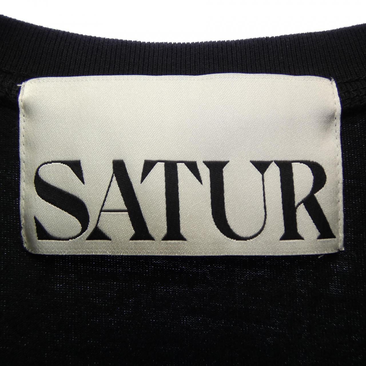 SATUR Tシャツ
