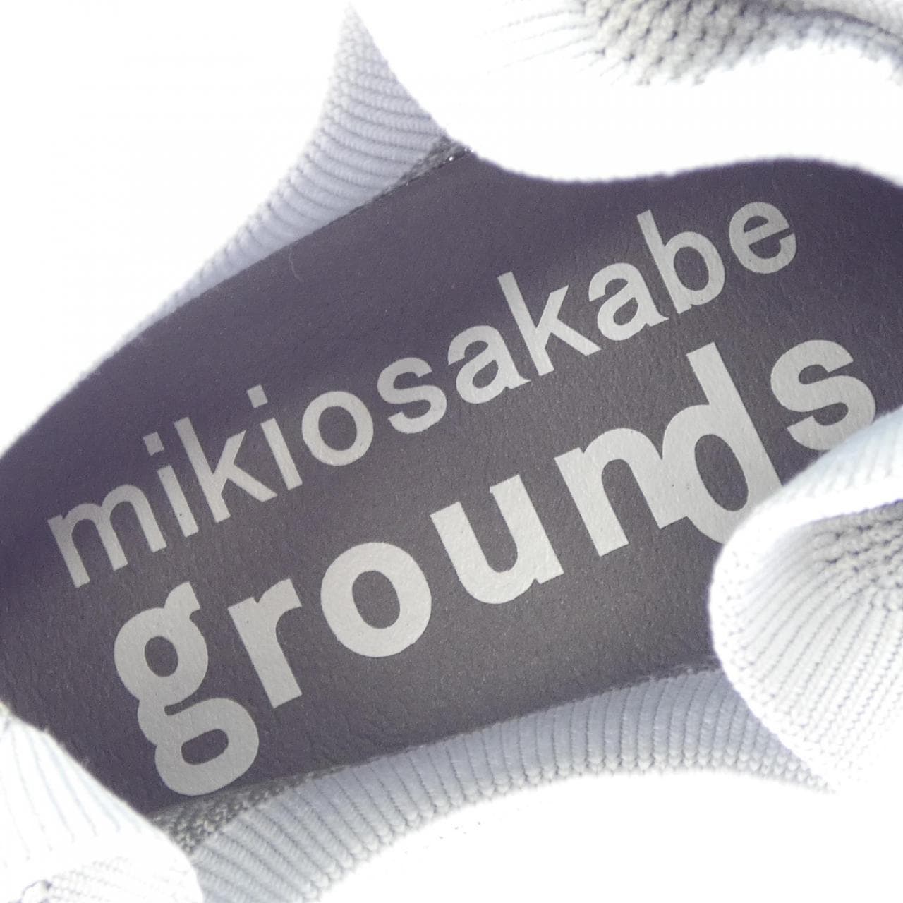 GROUNDS スニーカー
