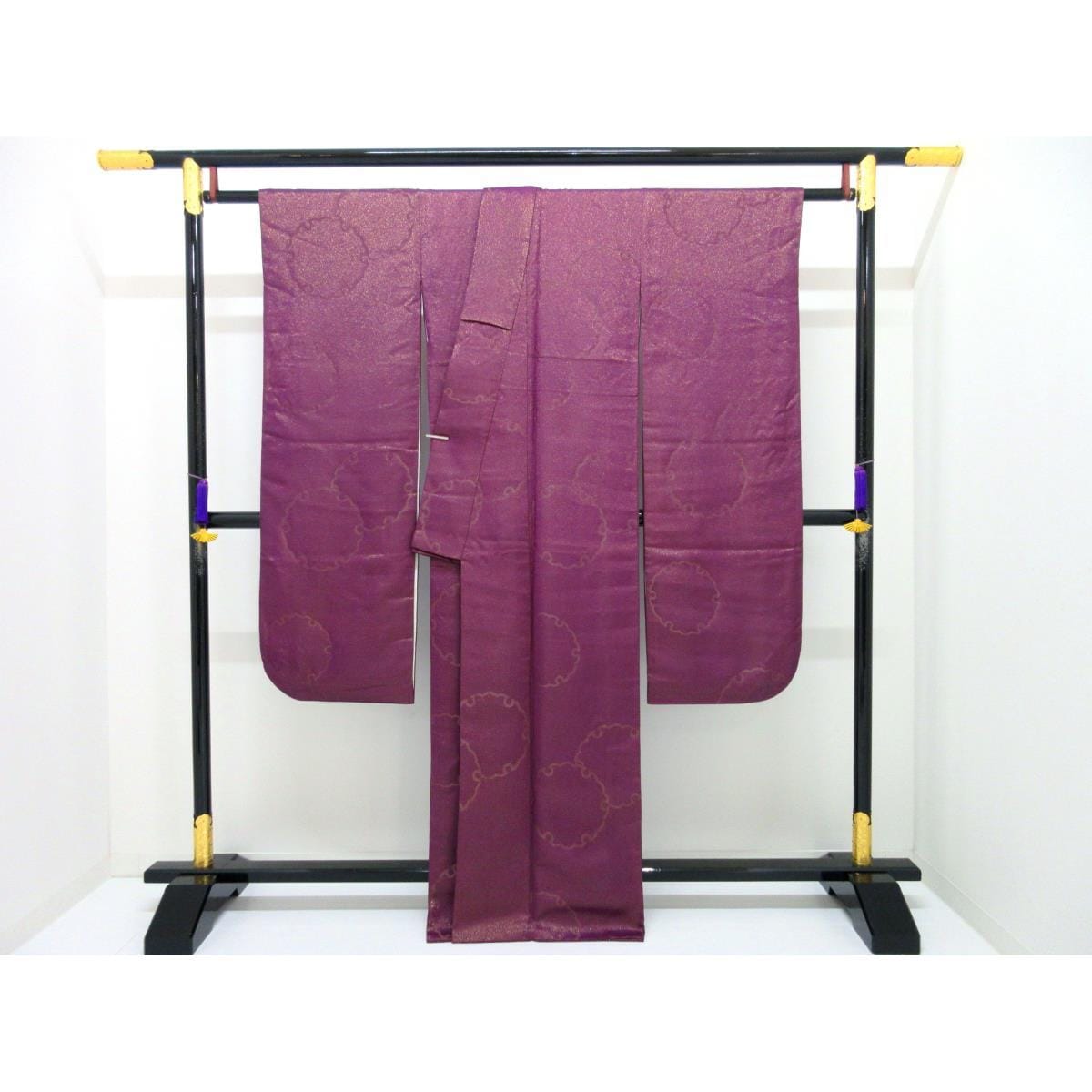 振袖　金通し　華紋入り