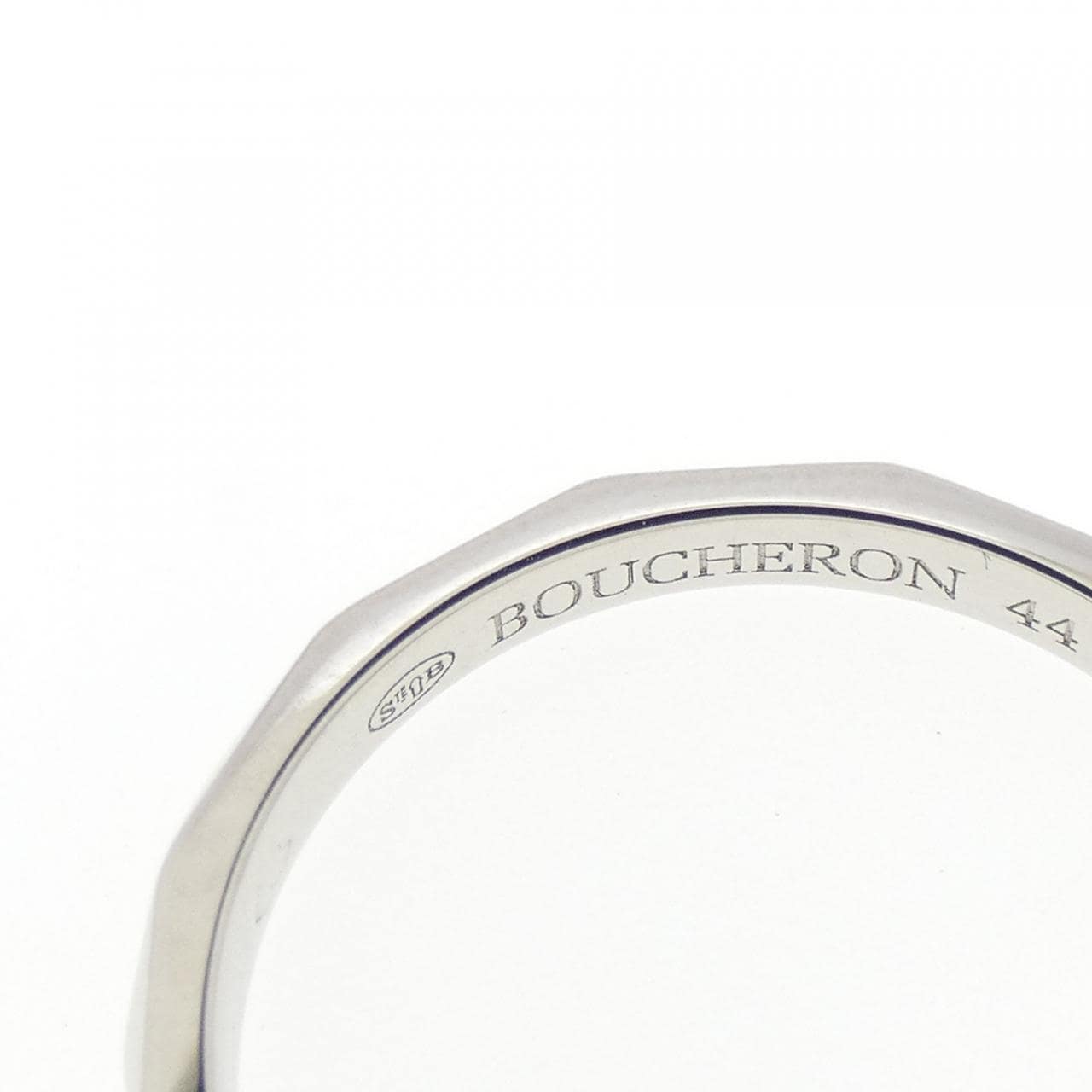Boucheron刻面小号戒指