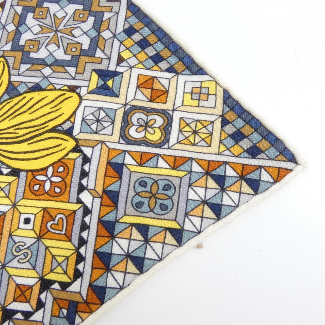 エルメス HERMES LE JAGUAR ET LE COLIBRI H243919S カレジェアン140 ショール