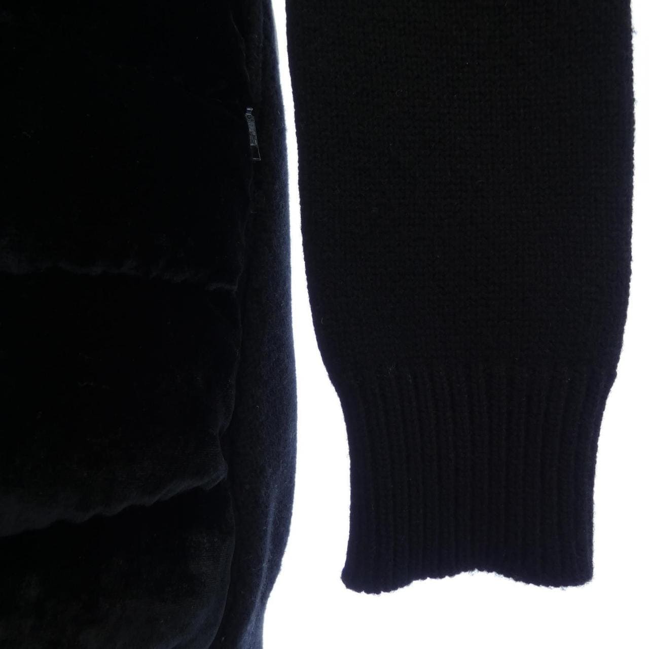モンクレール MONCLER ダウンジャケット