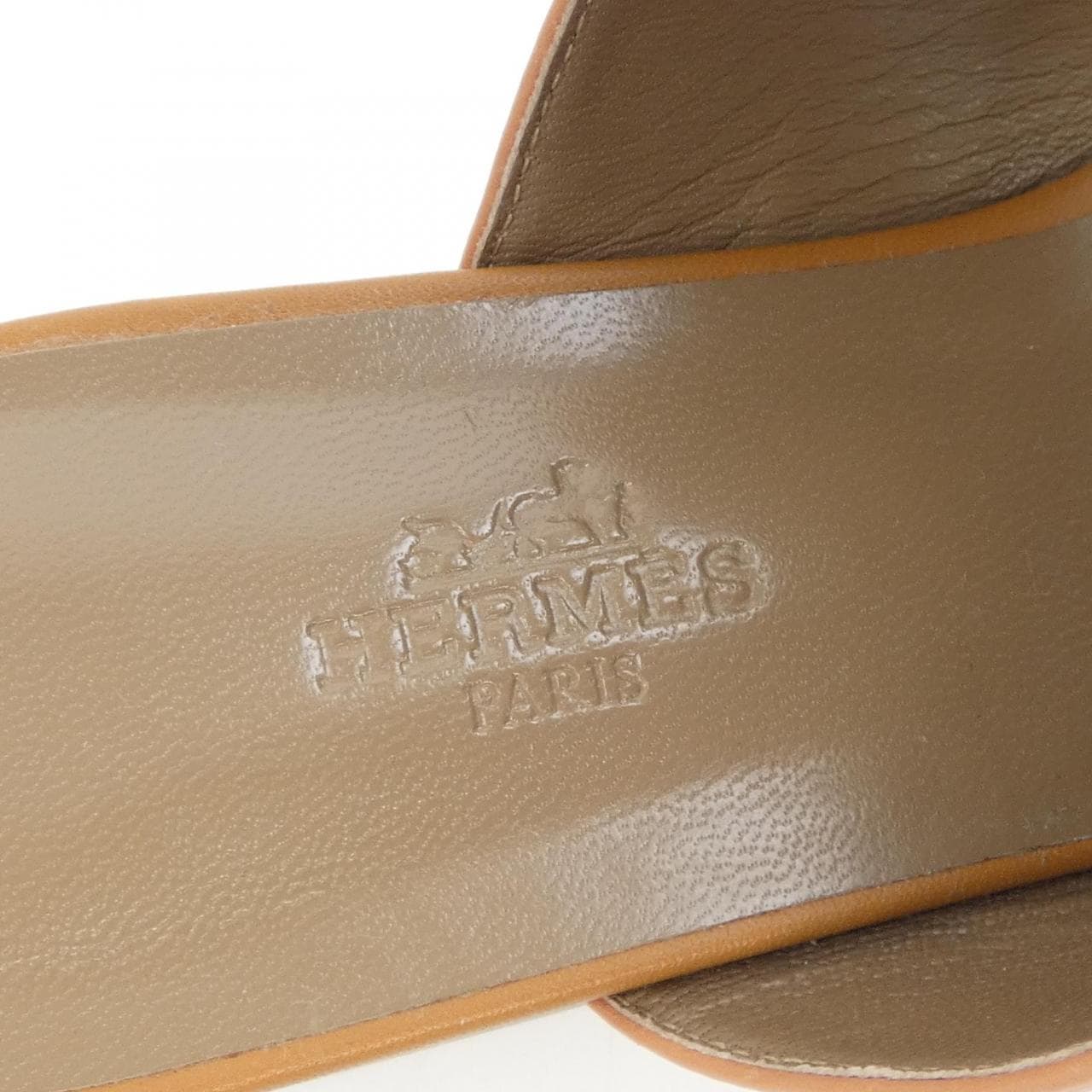 HERMES Avenue Kelly 扣涼鞋 201078Z