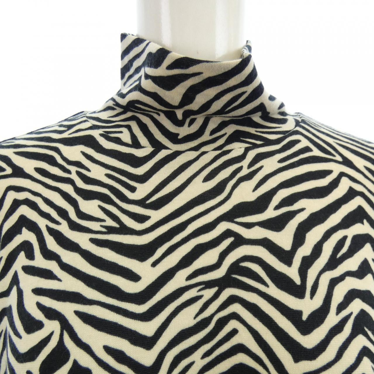 エヴェックスバイクリツィア EVEX BY KRIZIA トップス