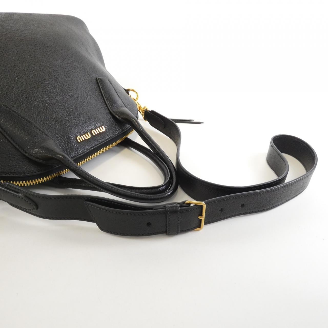 ミュウミュウ RN1006 バッグ