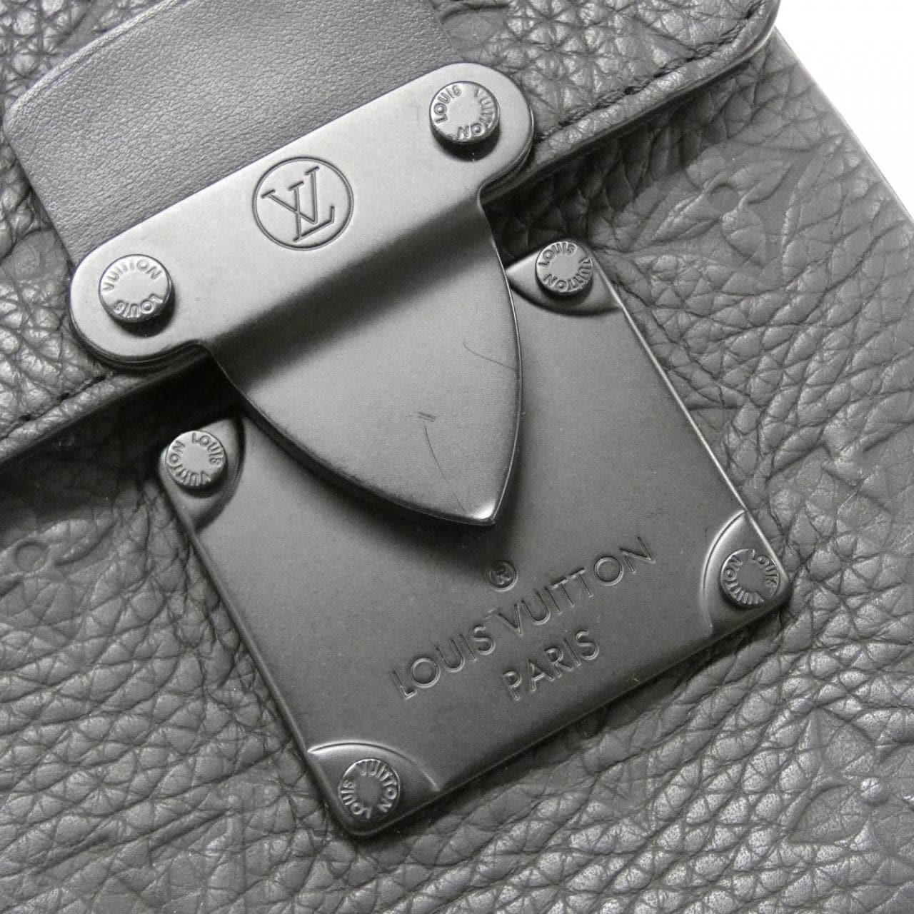 LOUIS VUITTON Taurillon Monogram S Rock竖版穿戴錢包 M81524 肩背包