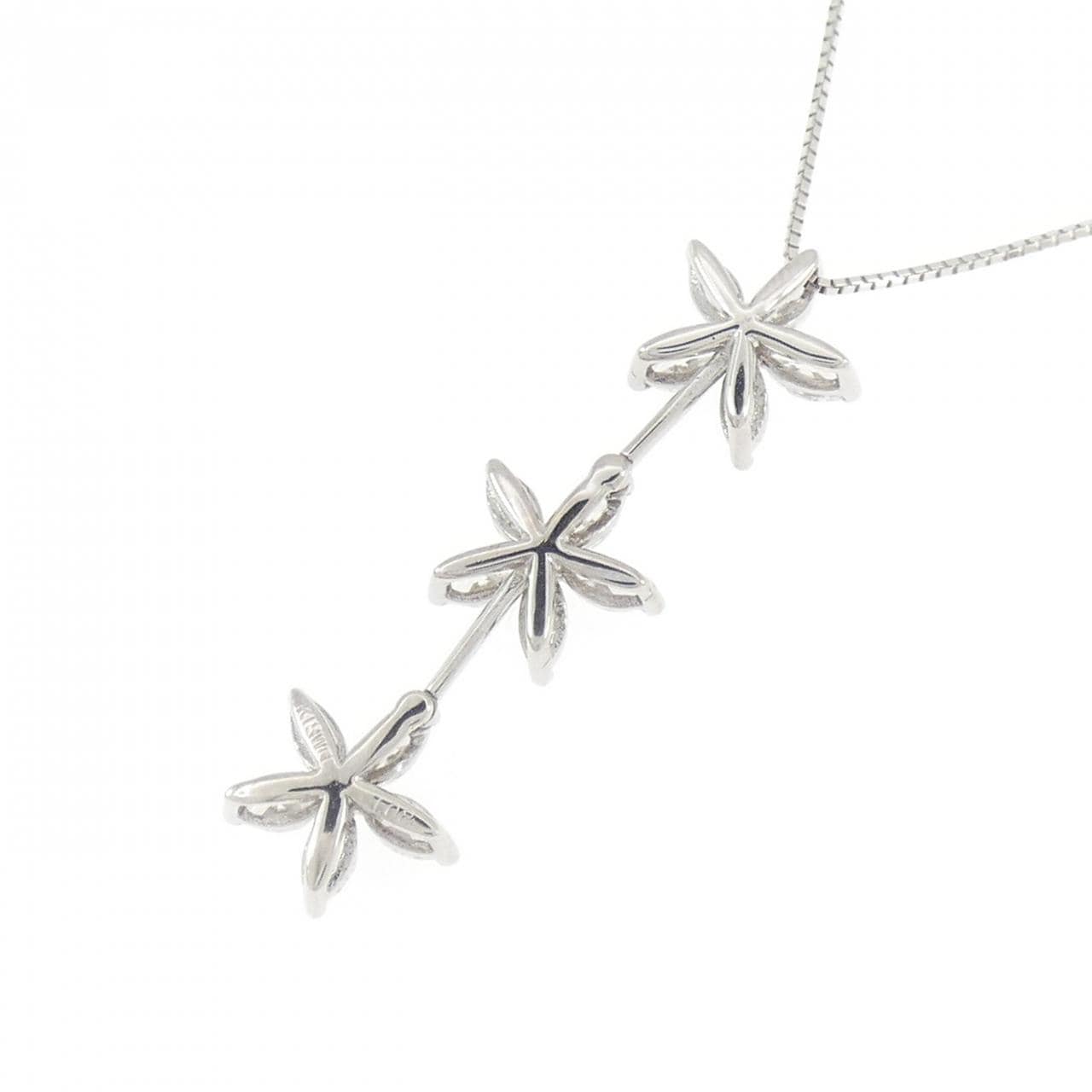K18WG フラワー ダイヤモンド ネックレス 1.08CT