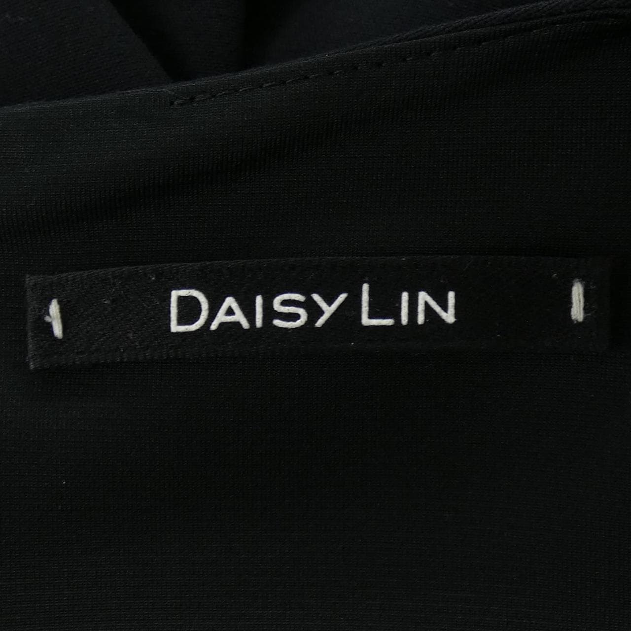 雏菊DAISY LIN连衣裙