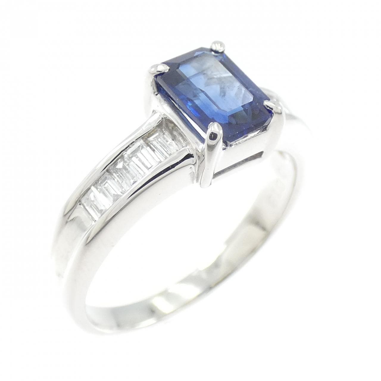 PT900 サファイヤ リング 1.11CT