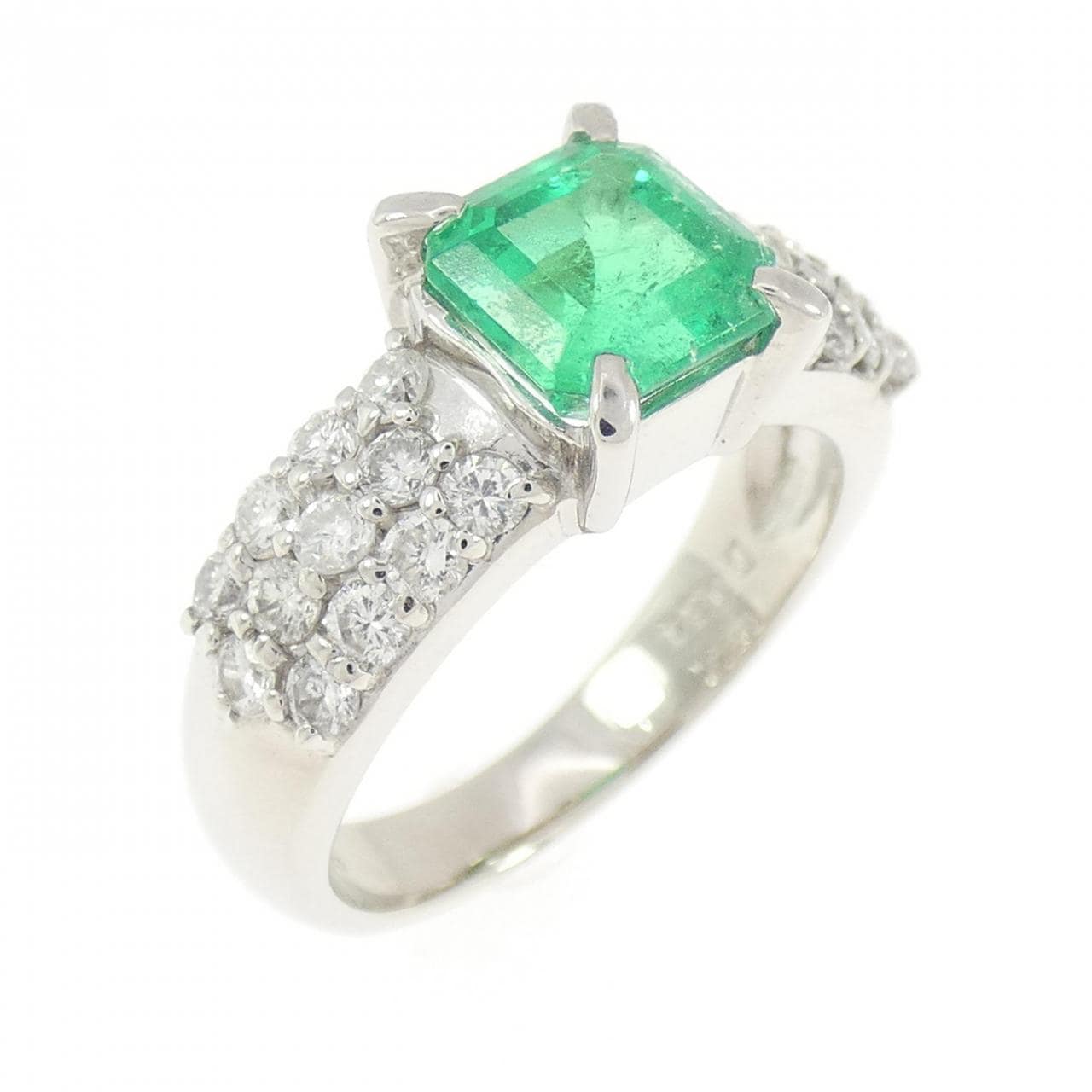 PT900 エメラルド リング 1.41CT