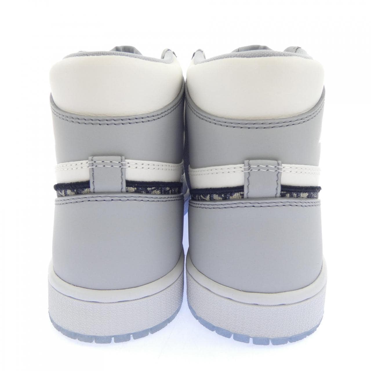 ディオール DIOR NIKE AIR JORDAN HIGH OG 3SH130ZDD スニーカー