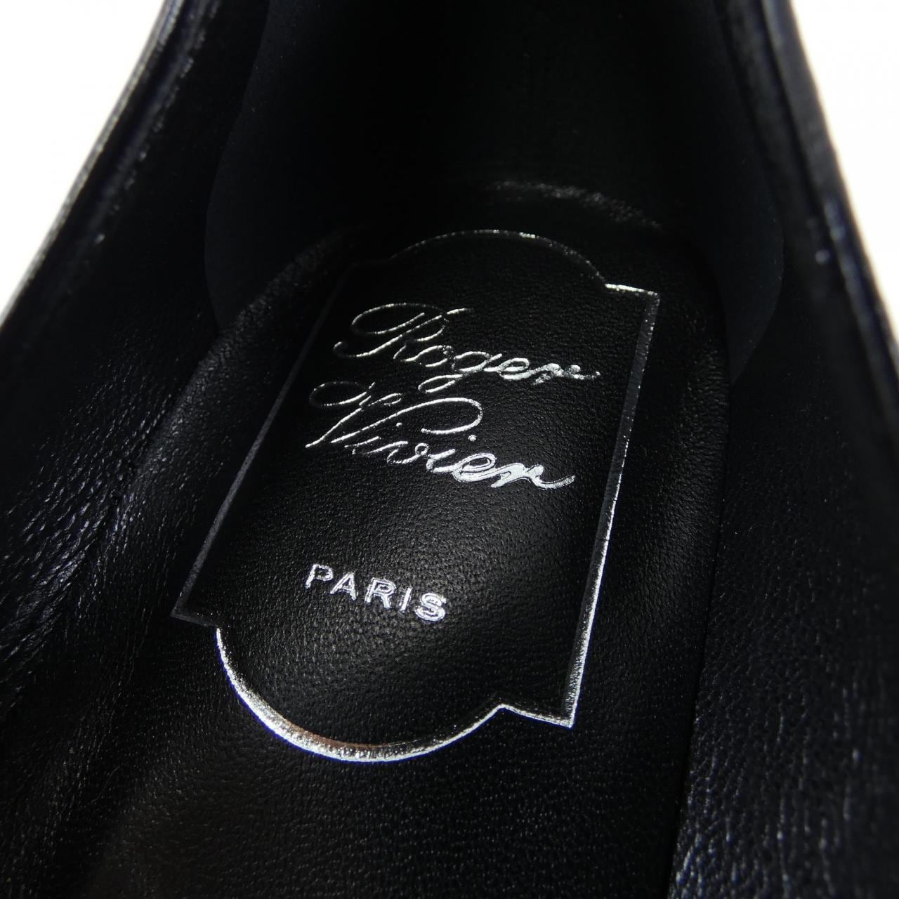 ロジェヴィヴィエ ROGER VIVIER パンプス