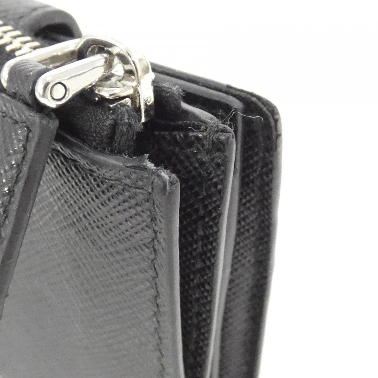 プラダ 2MC066 財布