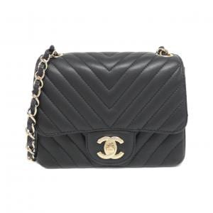 CHANEL shoulder bag