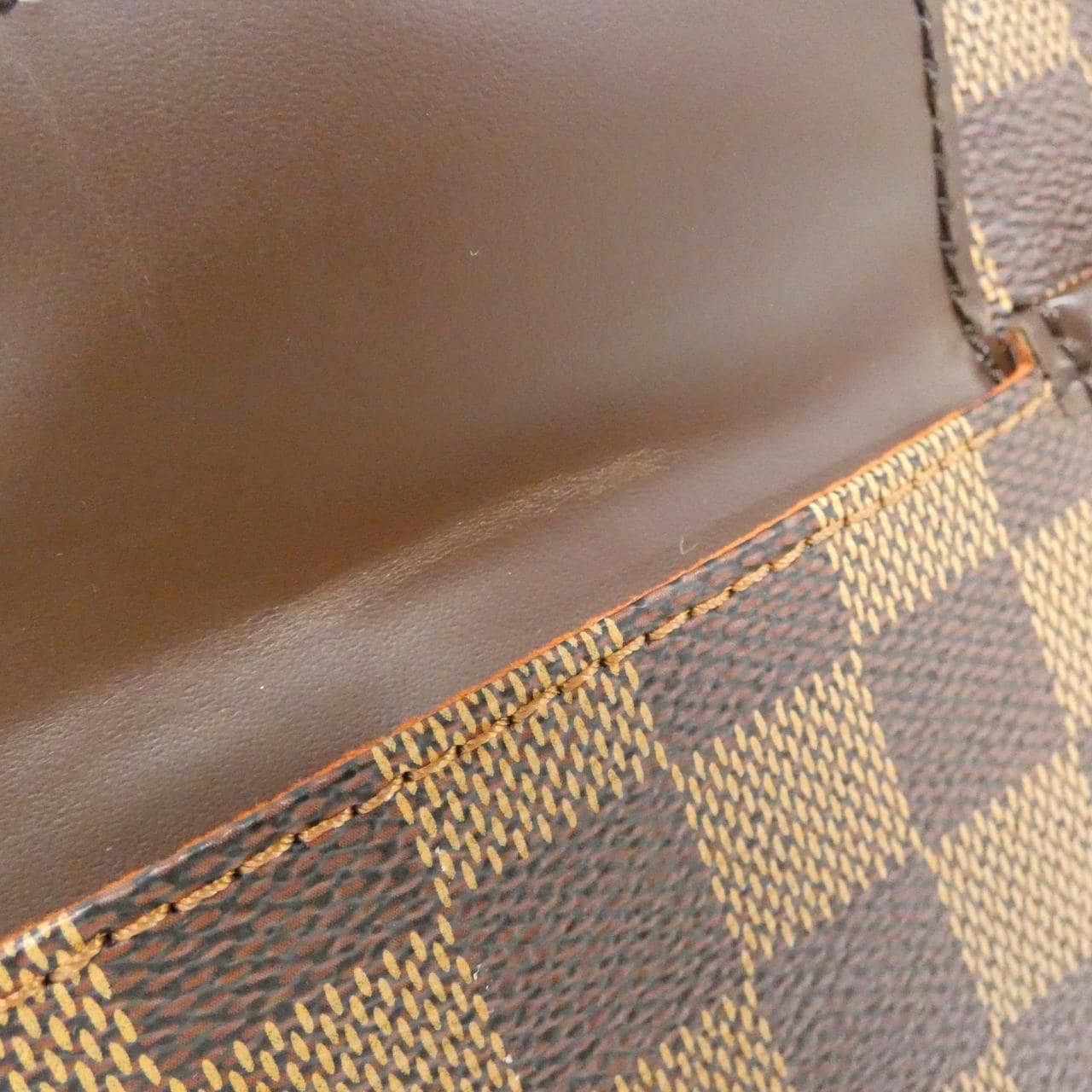 LOUIS VUITTON Damier Aubagne N51129 單肩包