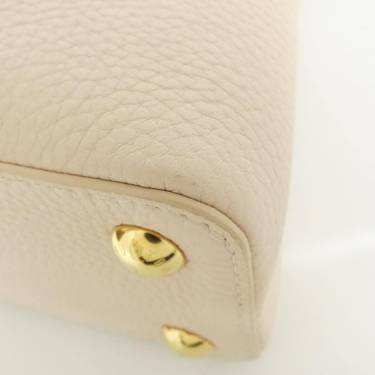 LOUIS VUITTON Capucines BB N82904 Bag