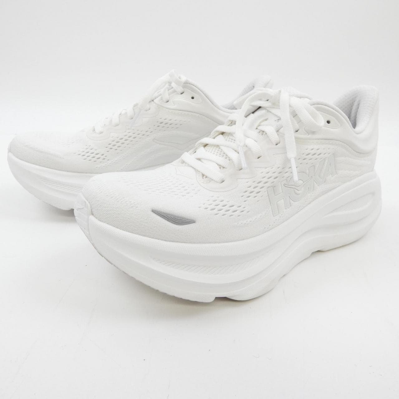 ホカオネオネ HOKA ONE ONE スニーカー