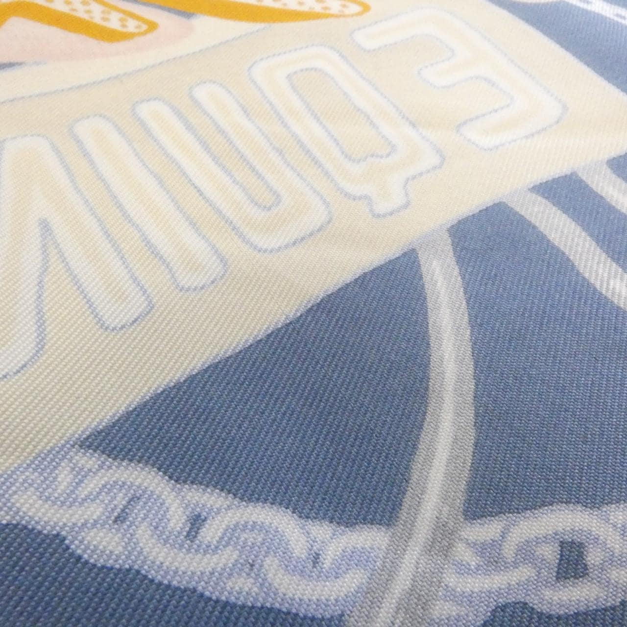 エルメス ガヴロッシュ スカーフ