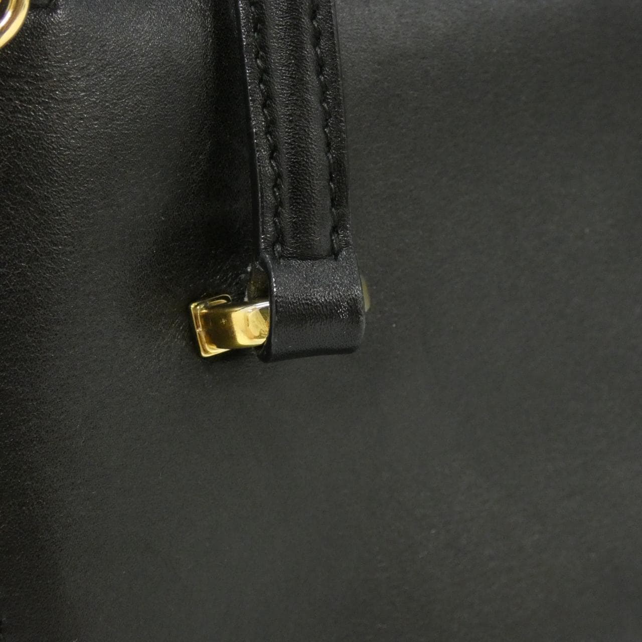 サルヴァトーレフェラガモ 21 F827 バッグ