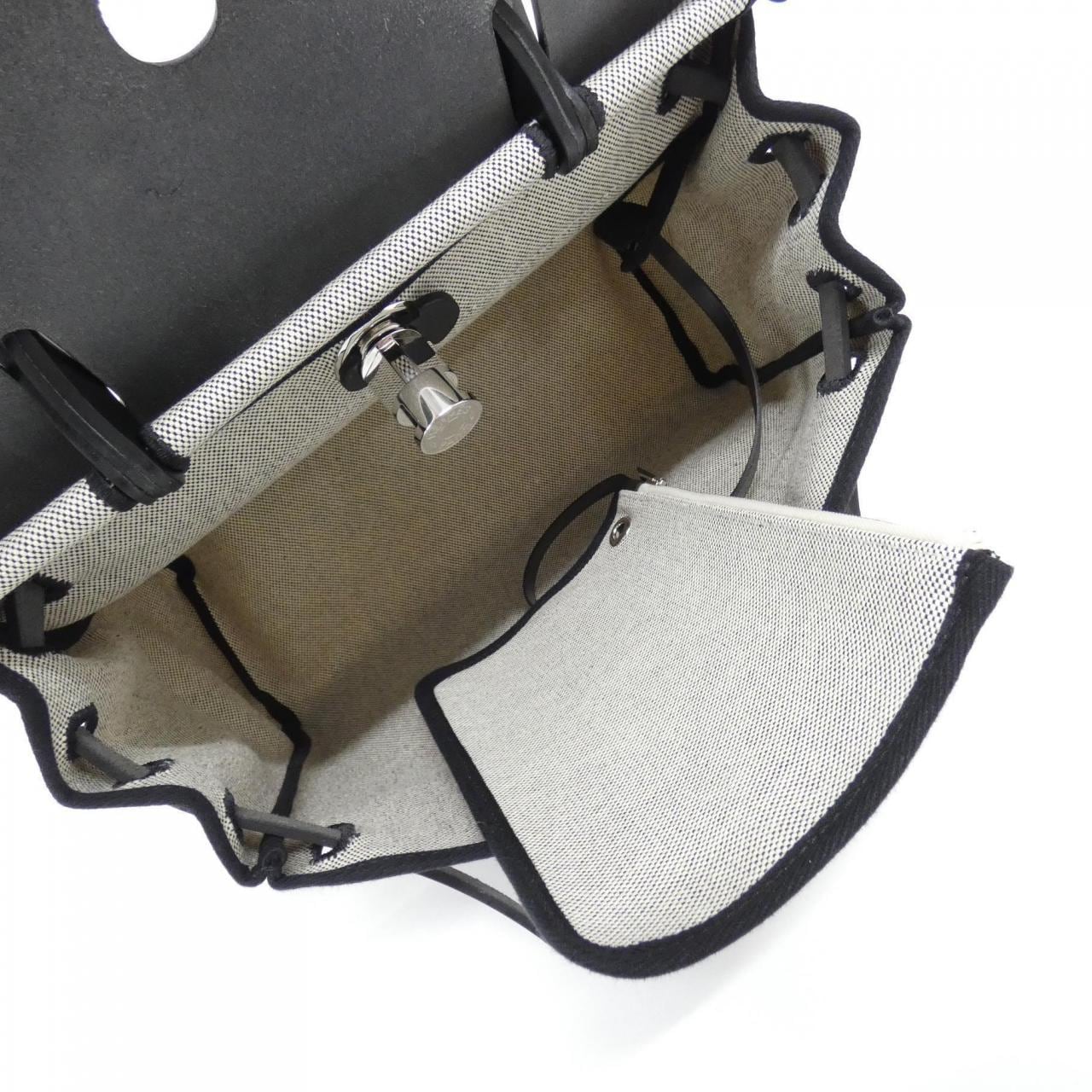 エルメス エールバッグ ジップ ペガサス ポップ PM 079201CK バッグ