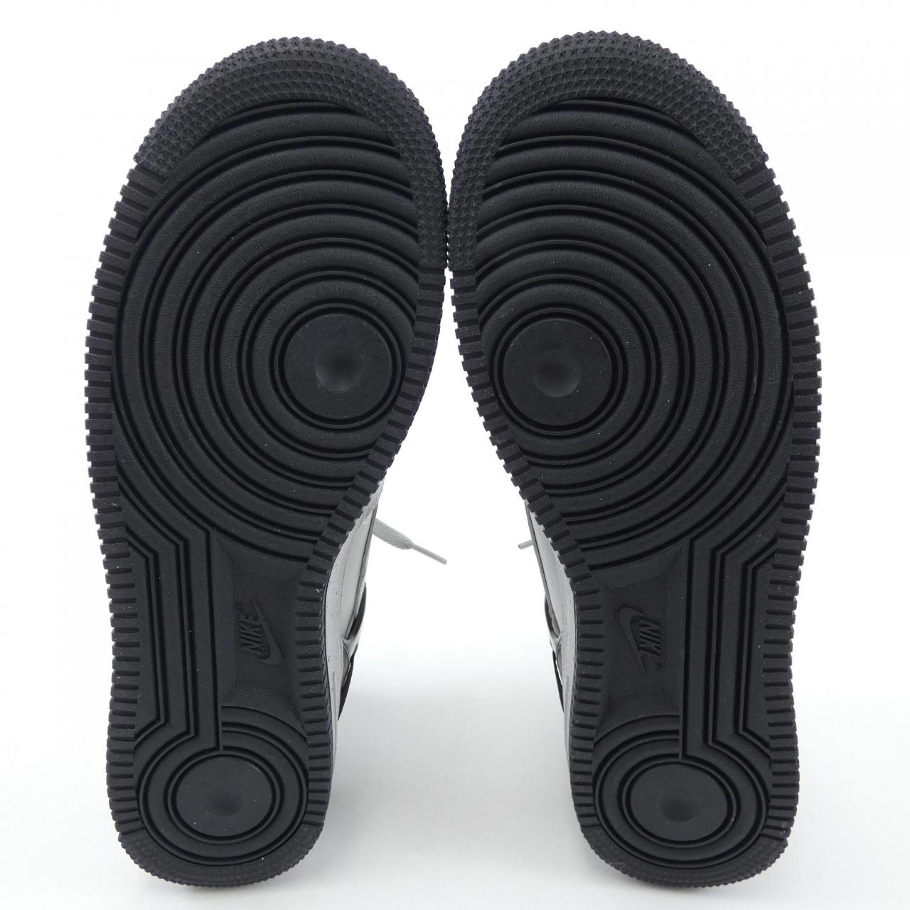 ナイキ NIKE スニーカー