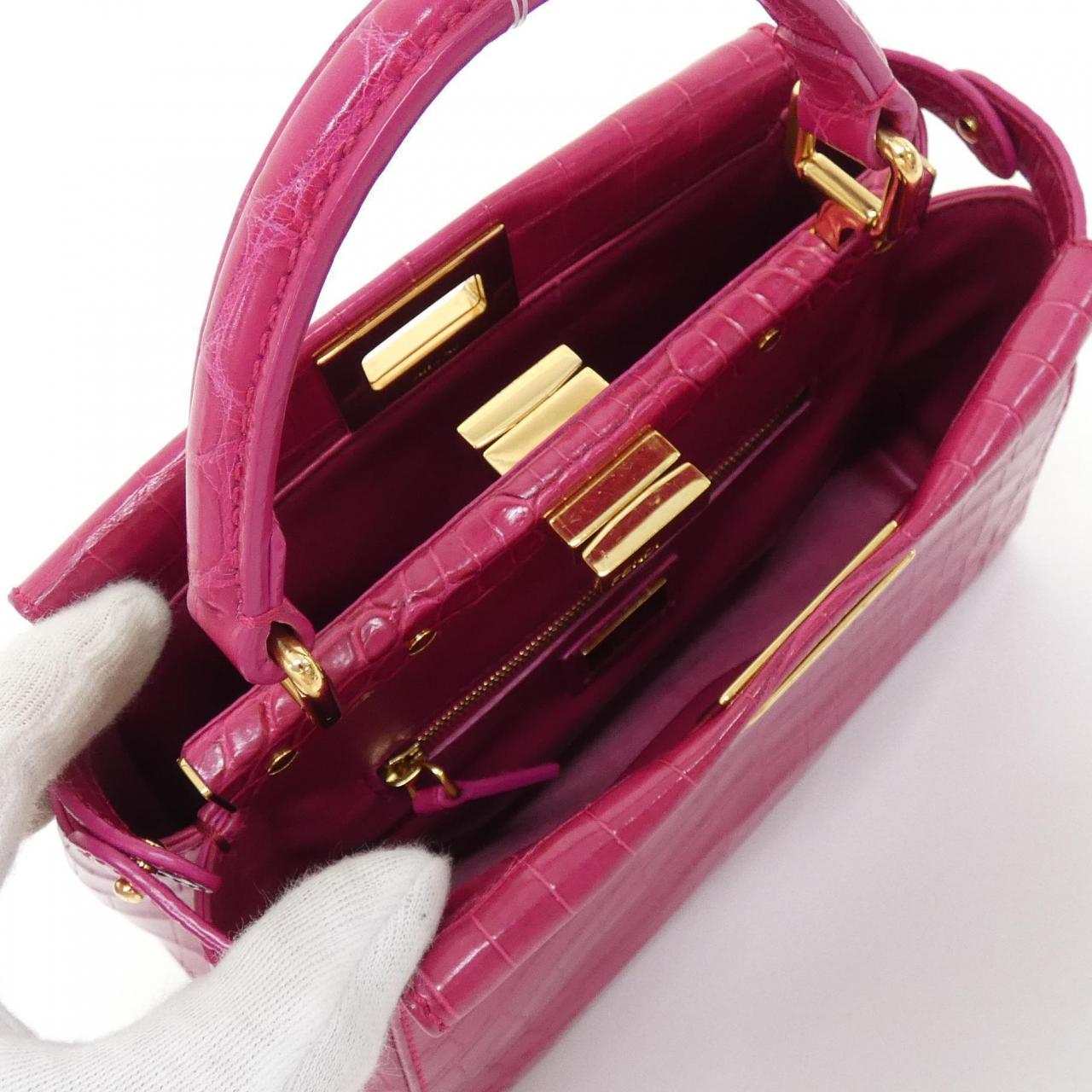 FENDI Peekaboo Mini 8BN244 1DW 包