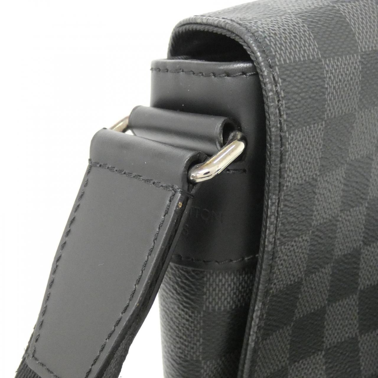 ルイヴィトン ダミエ グラフィット ディストリクト PM N41028 ショルダーバッグ