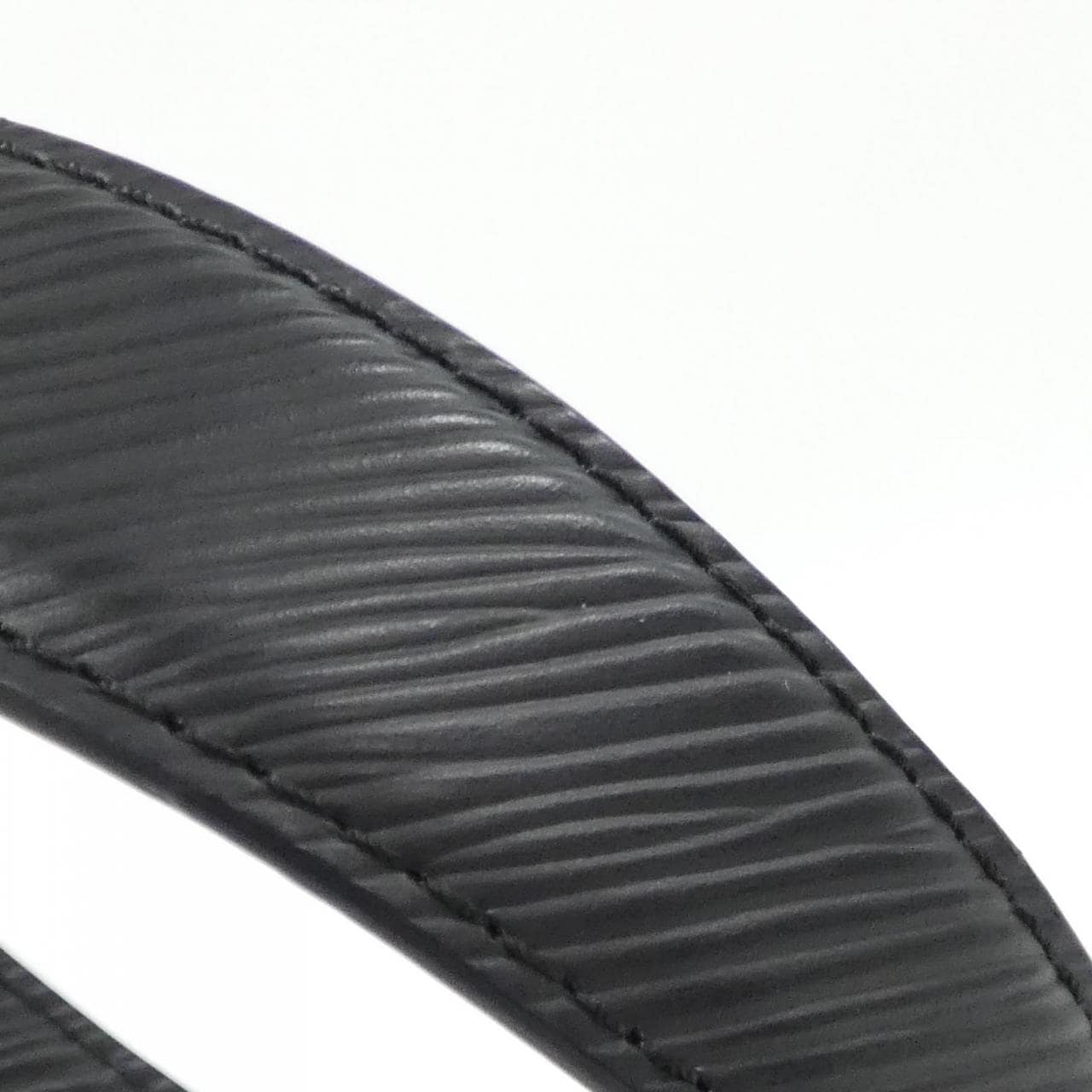 ルイヴィトン エピ ツイスト PM M50332 ショルダーバッグ