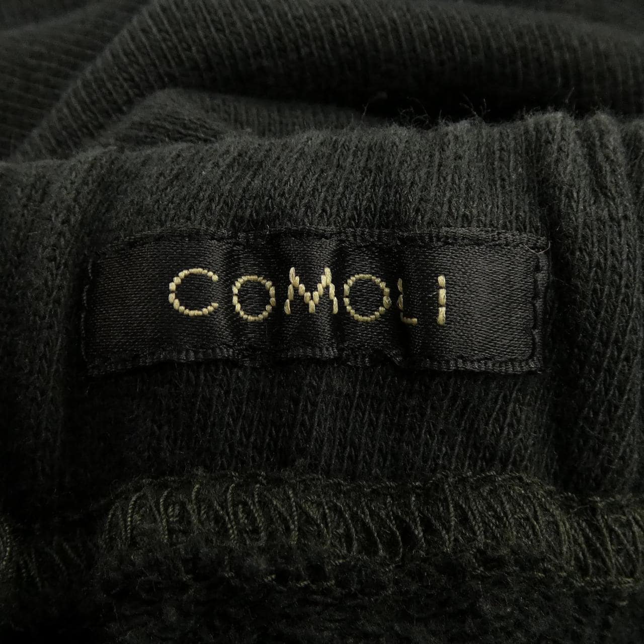 コモリ COMOLI パンツ
