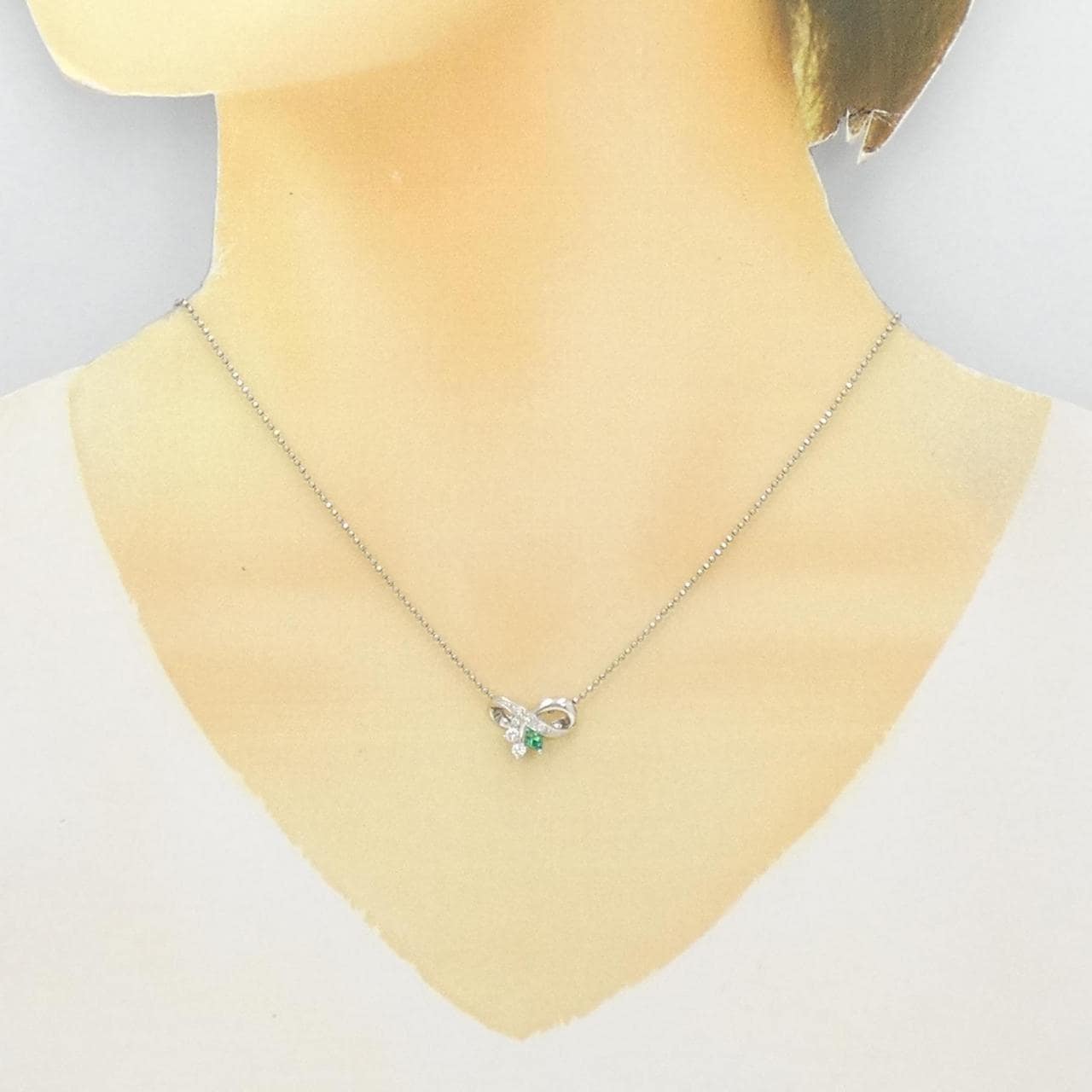 PT Emerald Necklace 0.16CT