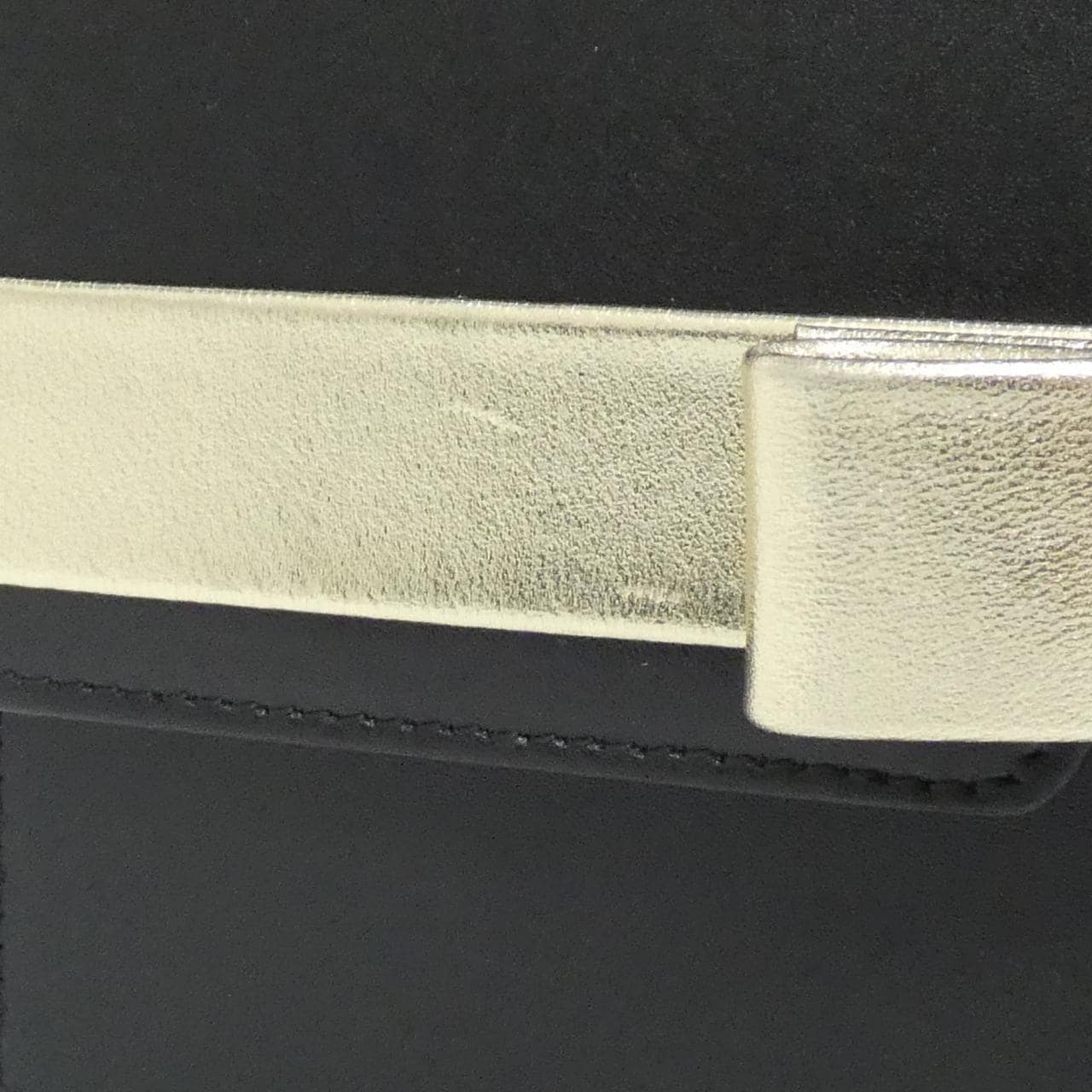 サルヴァトーレフェラガモ 21 1284 ショルダーバッグ