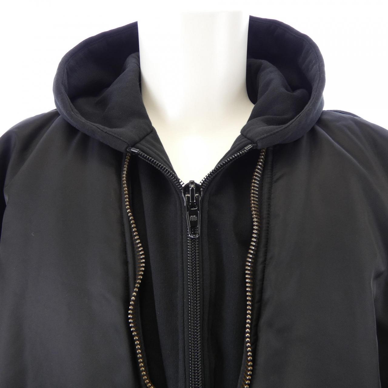 バレンシアガ BALENCIAGA 746456 TNO27 UNISEX ブルゾン