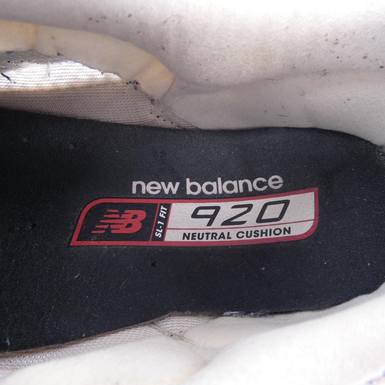 ニューバランス NEW BALANCE M920GKR スニーカー