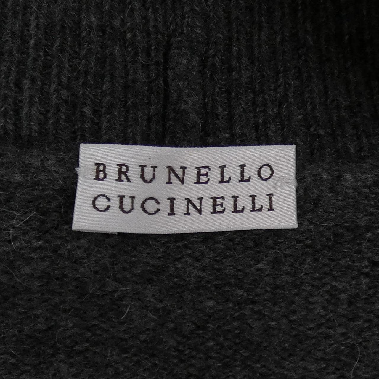 ブルネロクチネリ BRUNELLO CUCINELLI カーディガン