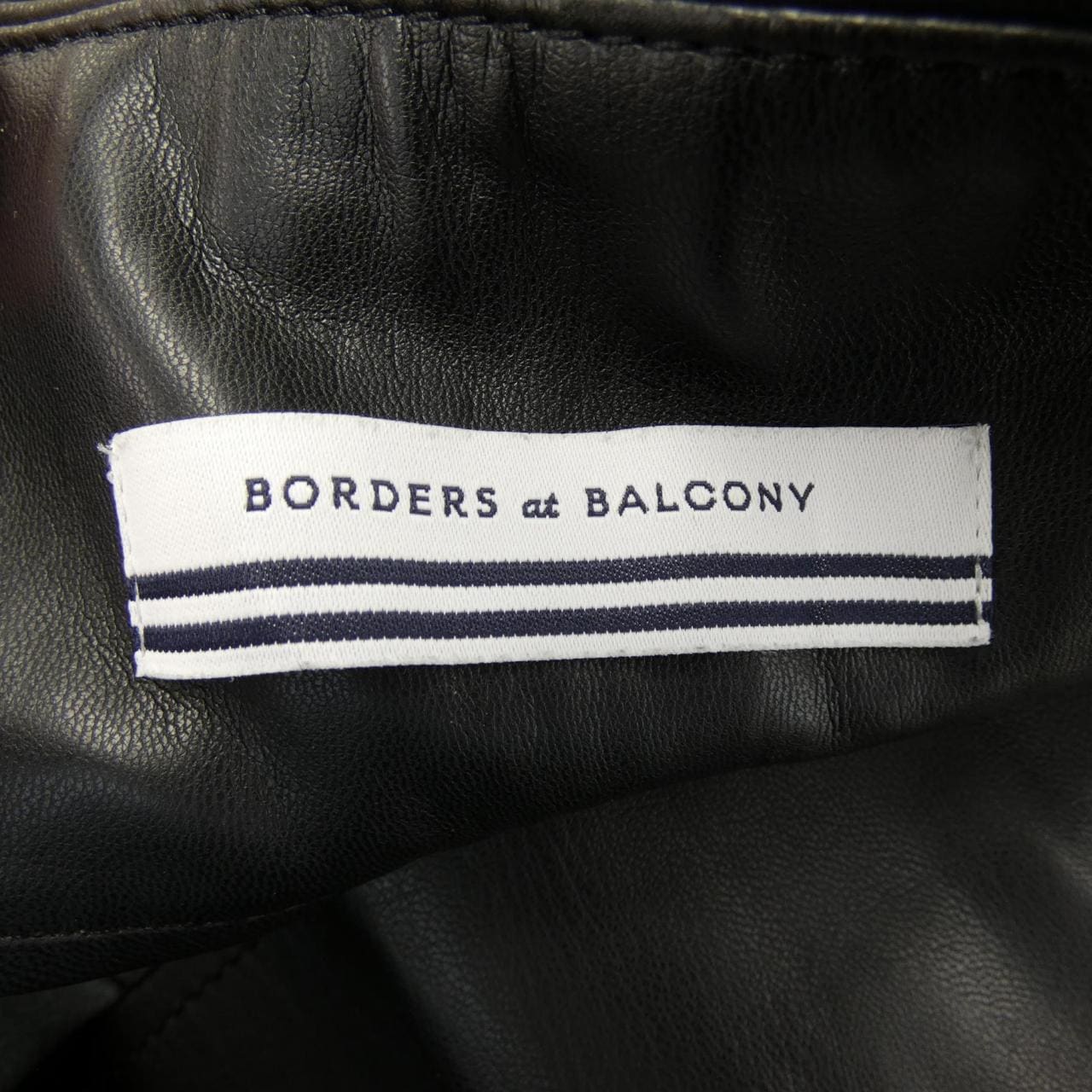 BORDERS at BALCONY pants