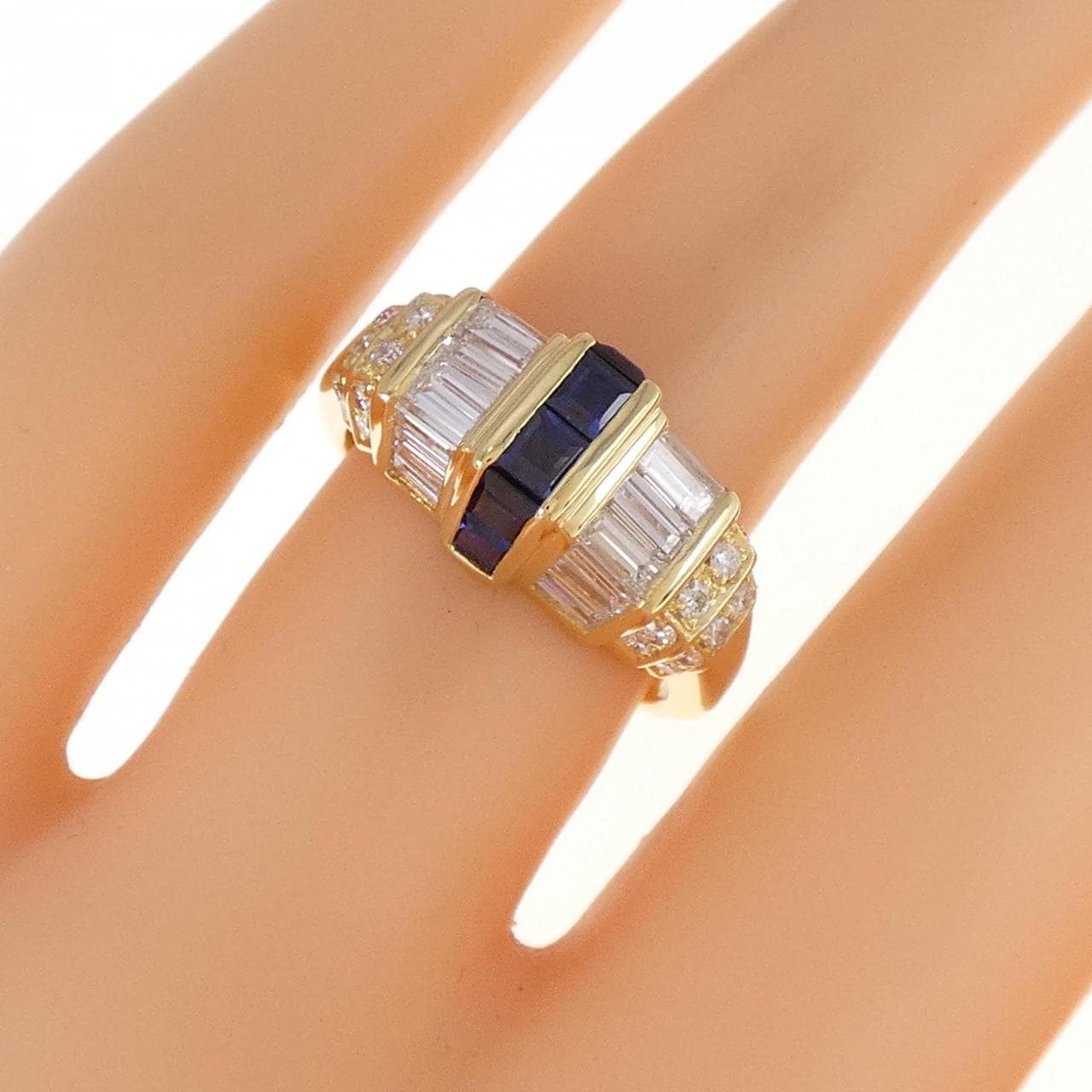 750yg sapphire ring