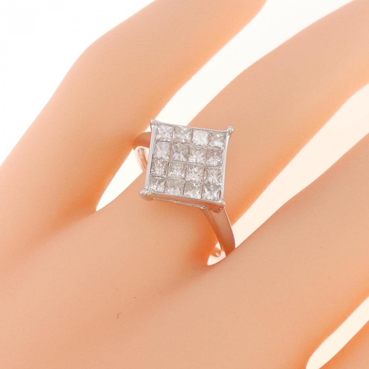 K18WG ダイヤモンド リング 1.00CT