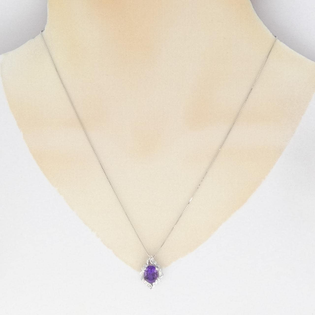 K18WG アメジスト ネックレス 1.67CT