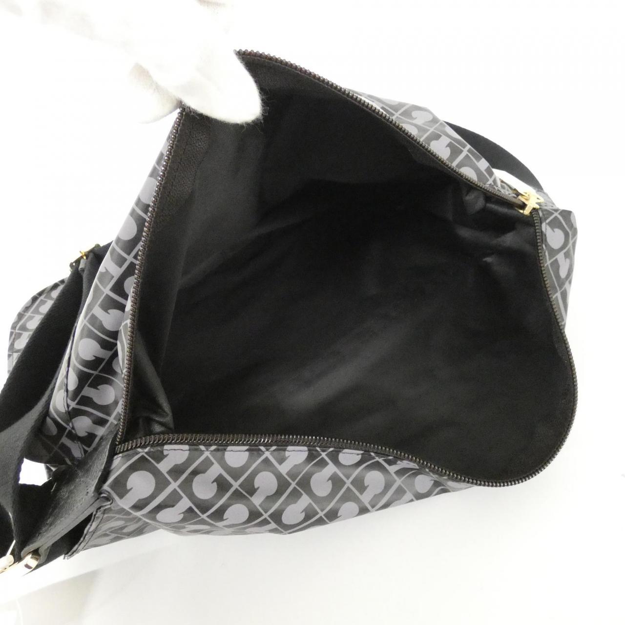 【新品】ゲラルディーニ SOFTY GH0260 ショルダーバッグ