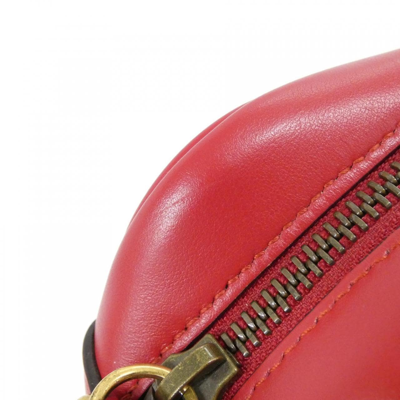 グッチ GG MARMONT 448065 DTD1T ショルダーバッグ