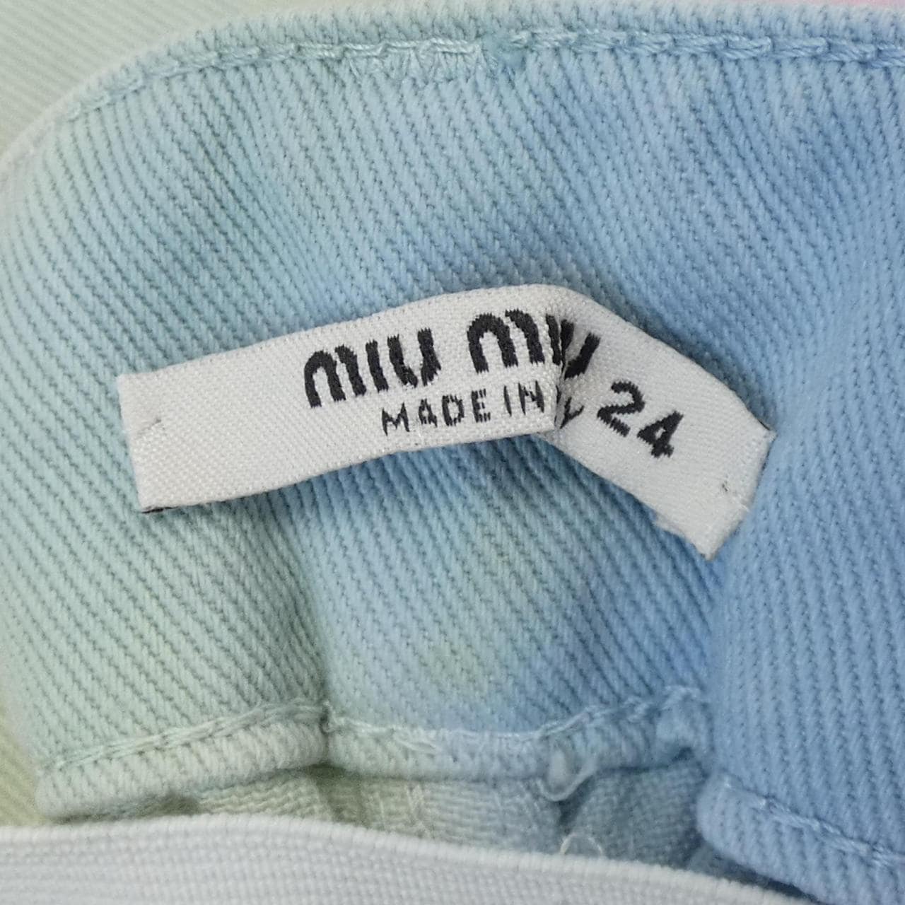 ミュウミュウ MIU MIU ショートパンツ