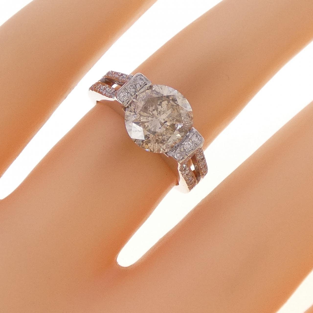 PT900 ダイヤモンド リング 2.21CT